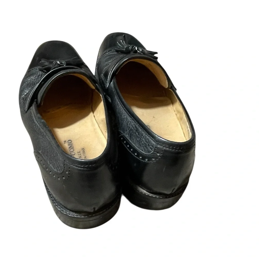 Y3- men’s 8.5 M Classic Black Leather Tassel Loafers -Firenze